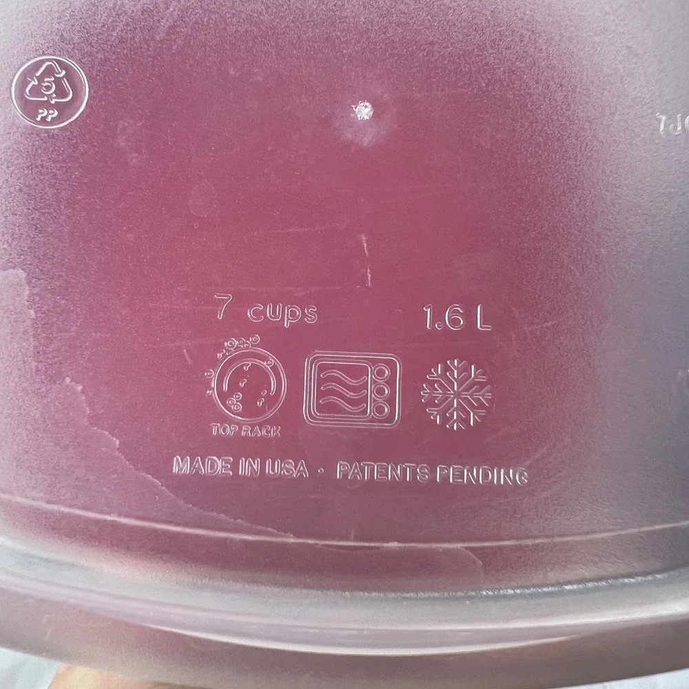 Rubbermaid TakeAlongs Food Storage Containers Red Lids Set 24, 5.5, 7, 10.9 cups